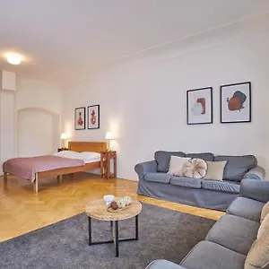 Aparthotel Charles Bridge, Praag