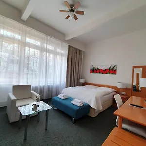 Jana - Domov Mládeže Casa de hóspedes